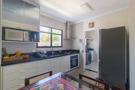 Apartamento à venda com 142m², 3 quartos e 2 vagas Apartamento à venda com 142m², 3 quartos e 2 vagasCozinha