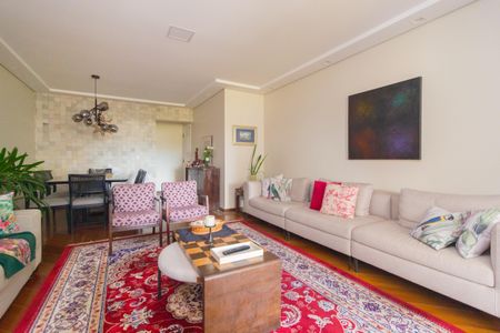 Apartamento à venda com 142m², 3 quartos e 2 vagas Apartamento à venda com 142m², 3 quartos e 2 vagasSala de Estar