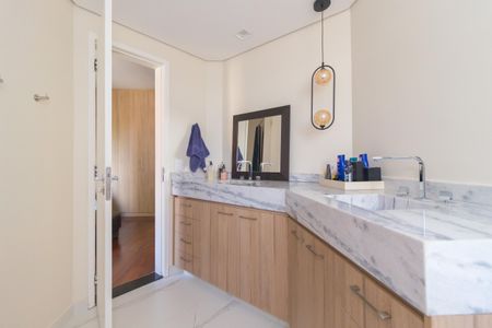 Apartamento à venda com 142m², 3 quartos e 2 vagas Apartamento à venda com 142m², 3 quartos e 2 vagasBanheiro - Suíte