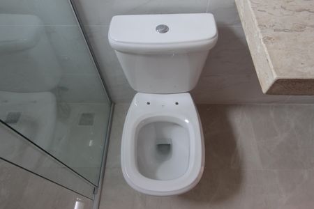 Casa de condomínio à venda com 140m², 3 quartos e 2 vagasBanheiro Social