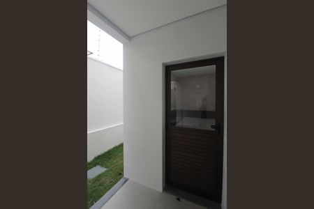 Casa de condomínio à venda com 140m², 3 quartos e 2 vagasÁrea de Serviço