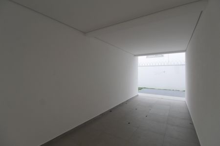 Casa de condomínio à venda com 140m², 3 quartos e 2 vagasGaragem