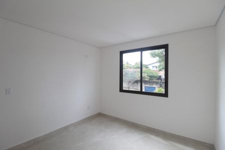 Casa de condomínio à venda com 140m², 3 quartos e 2 vagasQuarto 2