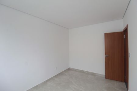 Casa de condomínio à venda com 140m², 3 quartos e 2 vagasQuarto 1