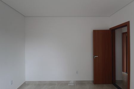 Casa de condomínio à venda com 140m², 3 quartos e 2 vagasQuarto 2