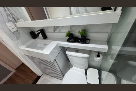 Apartamento para alugar com 45m², 2 quartos e 1 vaga Apartamento para alugar com 45m², 2 quartos e 1 vagaBanheiro