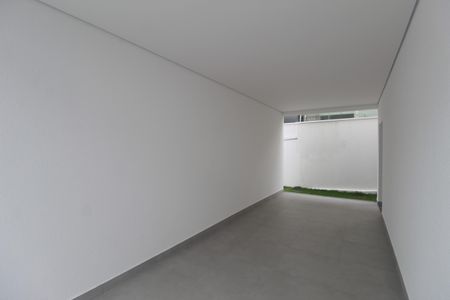 Casa de condomínio à venda com 140m², 3 quartos e 2 vagasGaragem