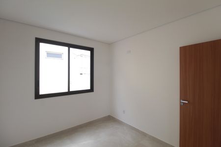 Casa de condomínio à venda com 140m², 3 quartos e 2 vagasQuarto 1