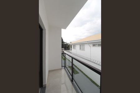 Casa de condomínio à venda com 140m², 3 quartos e 2 vagasVaranda da Suite