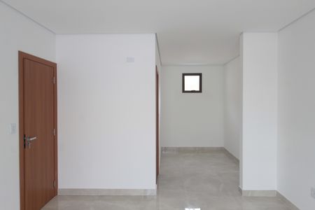 Casa de condomínio à venda com 140m², 3 quartos e 2 vagasSuite