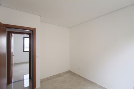 Casa de condomínio à venda com 140m², 3 quartos e 2 vagasQuarto 1