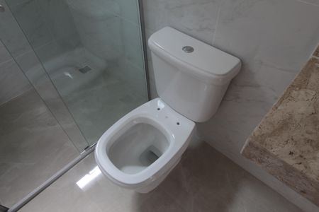 Casa de condomínio à venda com 140m², 3 quartos e 2 vagasBanheiro Social