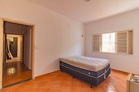 Casa à venda com 300m², 3 quartos e 4 vagas Casa à venda com 300m², 3 quartos e 4 vagasSuíte