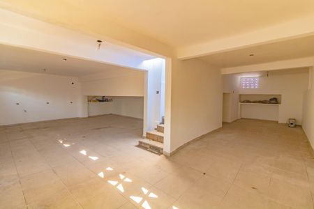 Casa à venda com 300m², 3 quartos e 4 vagas Casa à venda com 300m², 3 quartos e 4 vagasÁrea Externa