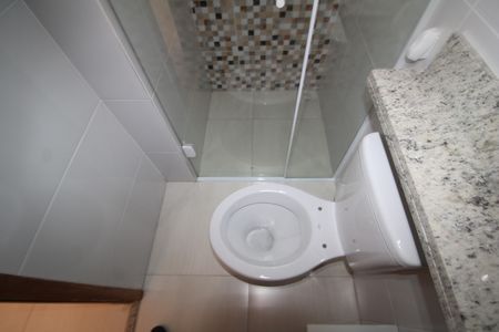 Banheiro de apartamento para alugar com 1 quarto, 35m² em Vila Mazzei, São Paulo