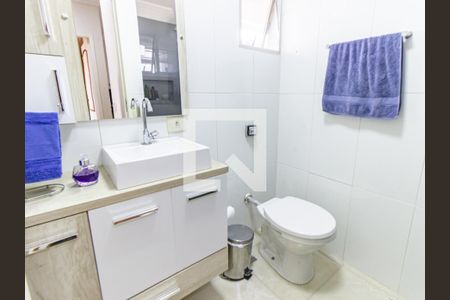 Apartamento à venda com 57m², 2 quartos e 1 vaga Apartamento à venda com 57m², 2 quartos e 1 vagaBanheiro