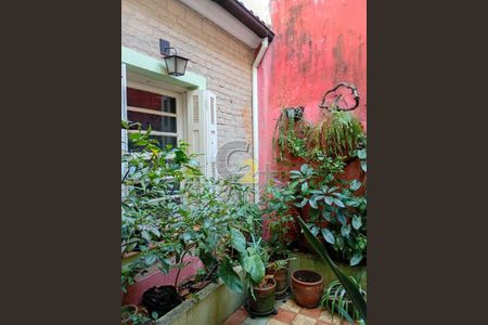 Casa à venda com 120m², 3 quartos e 1 vaga