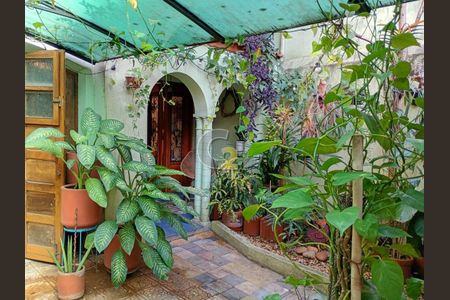 Casa à venda com 120m², 3 quartos e 1 vaga