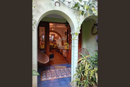 Casa à venda com 120m², 3 quartos e 1 vaga