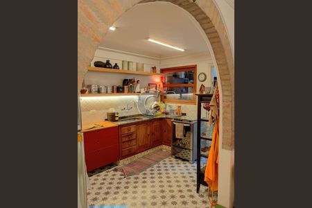 Casa à venda com 120m², 3 quartos e 1 vaga