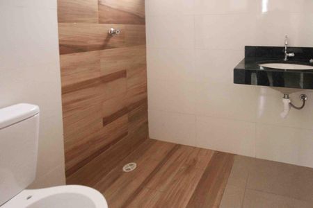 Apartamento para alugar com 69m², 2 quartos e sem vagaBanheiro