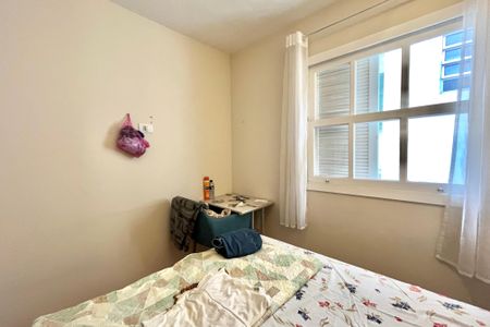 Casa à venda com 200m², 4 quartos e 2 vagasEdícula - Quarto