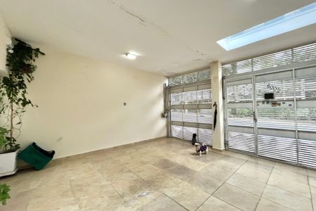 Casa à venda com 200m², 4 quartos e 2 vagasGaragem