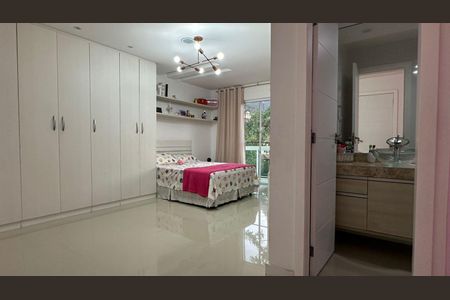 Casa de condomínio à venda com 350m², 3 quartos e 2 vagasSuíte 2