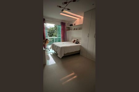 Casa de condomínio à venda com 350m², 3 quartos e 2 vagasSuíte 1