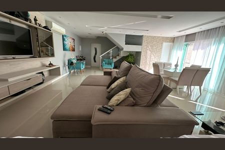 Casa de condomínio à venda com 350m², 3 quartos e 2 vagasSala