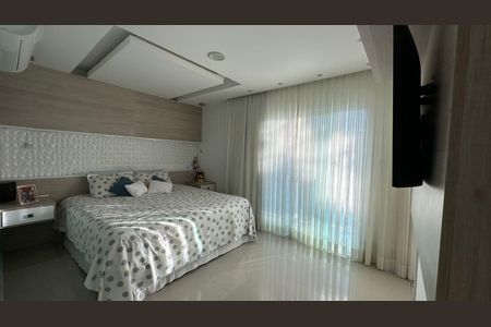 Casa de condomínio à venda com 350m², 3 quartos e 2 vagasSuíte 3