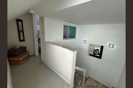 Casa de condomínio à venda com 350m², 3 quartos e 2 vagasAcesso