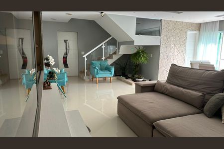 Casa de condomínio à venda com 350m², 3 quartos e 2 vagasSala