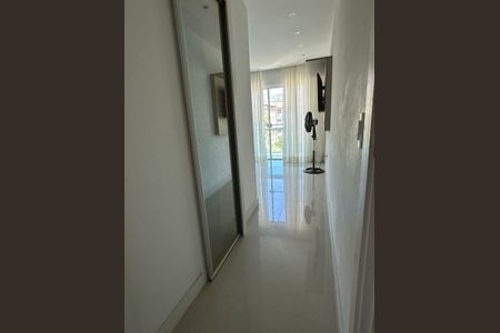 Casa de condomínio à venda com 350m², 3 quartos e 2 vagasSuíte 3