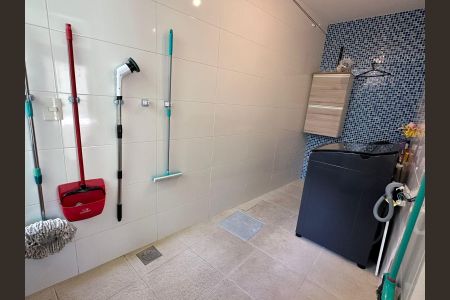 Casa de condomínio à venda com 350m², 3 quartos e 2 vagasÁrea de Serviço