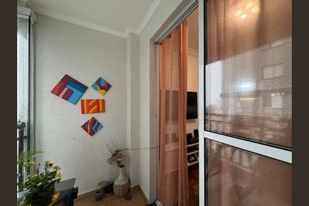 Apartamento à venda com 67m², 3 quartos e 1 vaga Apartamento à venda com 67m², 3 quartos e 1 vagaSacada