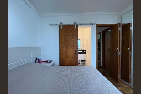 Apartamento à venda com 67m², 3 quartos e 1 vaga Apartamento à venda com 67m², 3 quartos e 1 vagaSuite