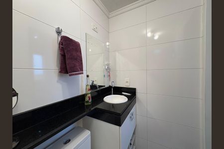 Apartamento à venda com 67m², 3 quartos e 1 vaga Apartamento à venda com 67m², 3 quartos e 1 vagaBanheiro da Suíte