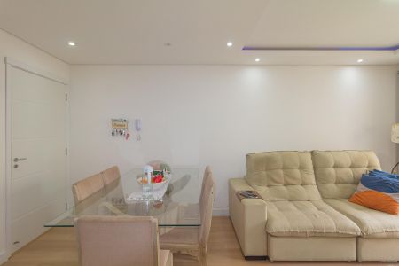 Sala de apartamento para alugar com 3 quartos, 75m² em Marechal Rondon, Canoas