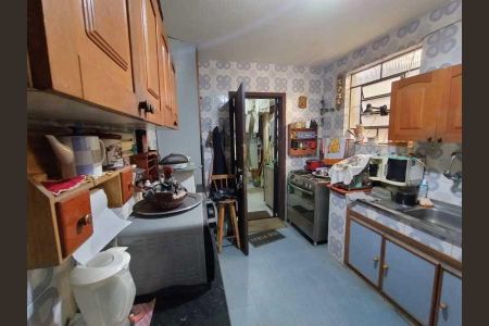 Casa de condomínio à venda com 338m², 6 quartos e 3 vagas