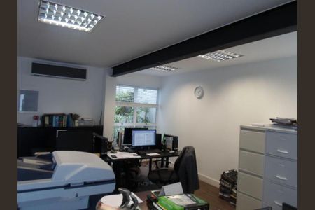 Casa à venda com 145m², 4 quartos e 2 vagas