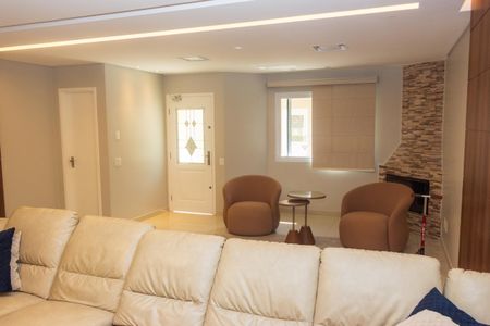 Sala de casa de condomínio à venda com 4 quartos, 258m² em Jardim Prudência, São Paulo