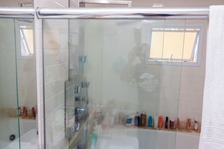 Casa de condomínio à venda com 258m², 4 quartos e 4 vagasBanheiro da Suíte