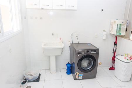 Casa de condomínio à venda com 258m², 4 quartos e 4 vagasÁrea de Serviço