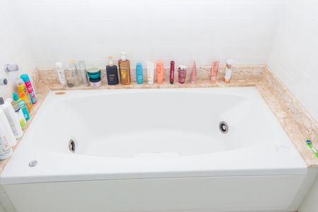 Casa de condomínio à venda com 258m², 4 quartos e 4 vagasBanheiro da Suíte