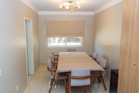 Casa de condomínio à venda com 258m², 4 quartos e 4 vagasSala de Jantar