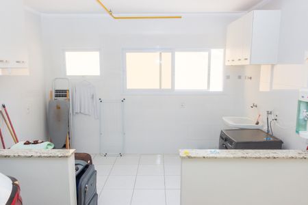 Casa de condomínio à venda com 258m², 4 quartos e 4 vagasÁrea de Serviço