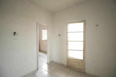 Casa para alugar com 60m², 1 quarto e sem vaga Casa para alugar com 60m², 1 quarto e sem vagaSala