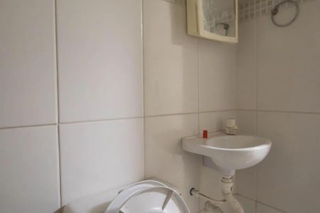 Banheiro de casa para alugar com 1 quarto, 60m² em Portal dos Gramados, Guarulhos