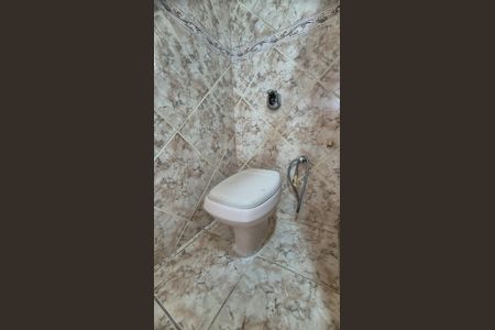 Apartamento para alugar com 80m², 2 quartos e sem vaga Apartamento para alugar com 80m², 2 quartos e sem vagaBanheiro da Suíte